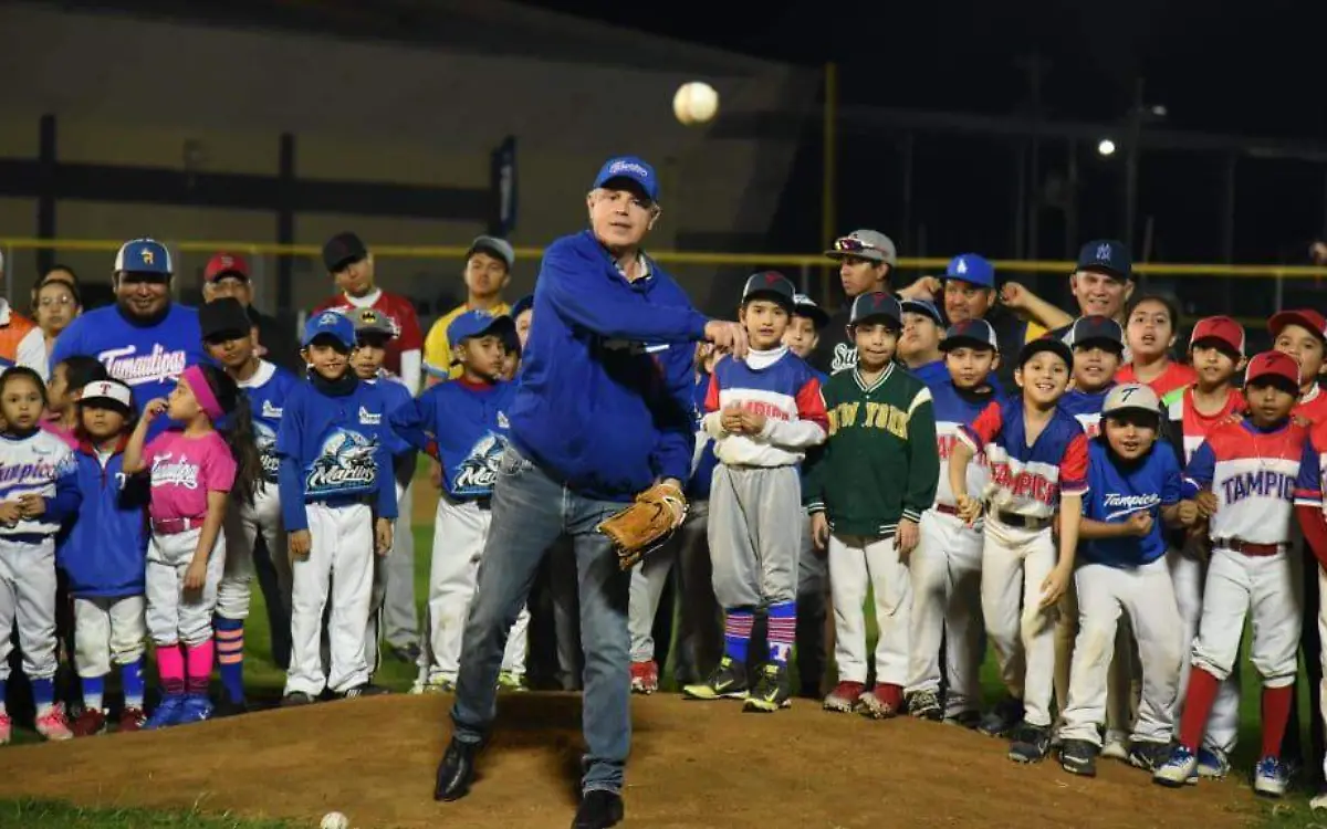 Reinauguran el alumbrado del parque de beisbol de la Ciudad Deportiva en Tampico José Luis Tapia (1)